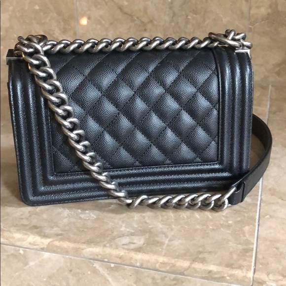 Authentic Chanel boy small - Picture 2 of 5